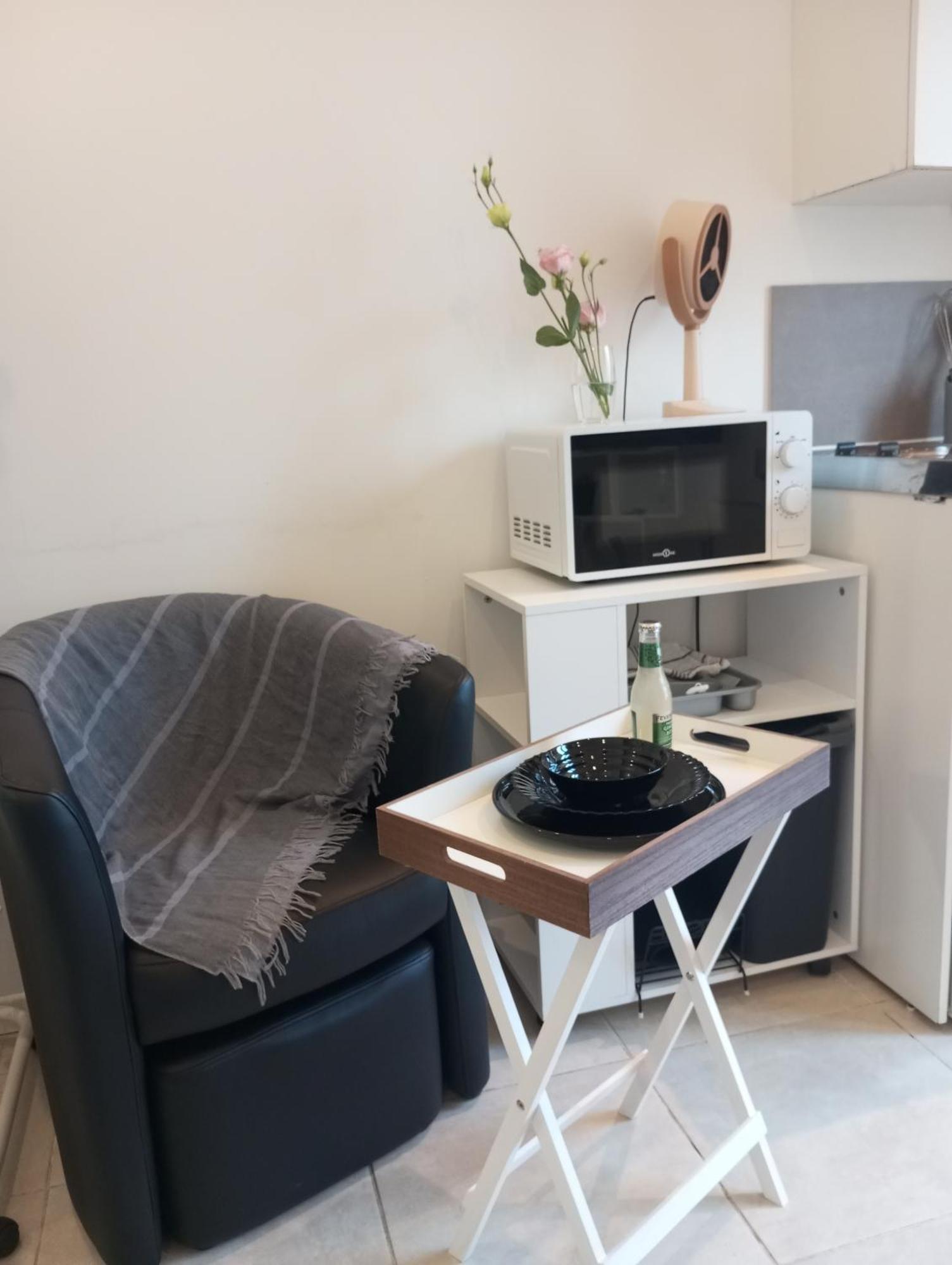 Studio De 14M2 Dans Une Maison Cagnes-sur-Mer Extérieur photo