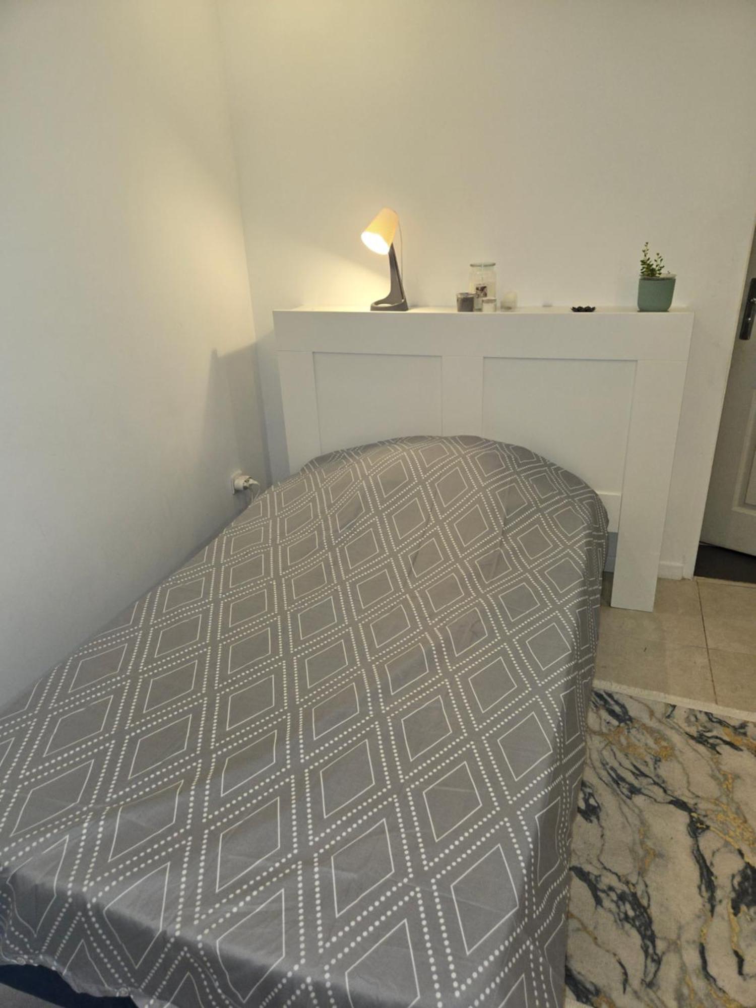 Studio De 14M2 Dans Une Maison Cagnes-sur-Mer Extérieur photo